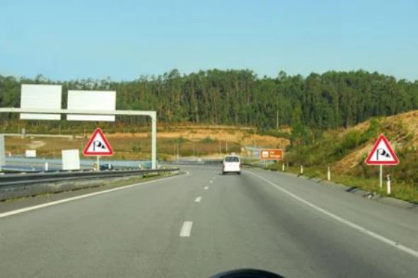 Dos factores integrantes da circulação rodoviária o mais importante é: — pergunta R10Q0066 do exame de código IMT