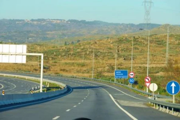 A via de aceleração destina-se a: — pergunta R11Q0002 do exame de código IMT