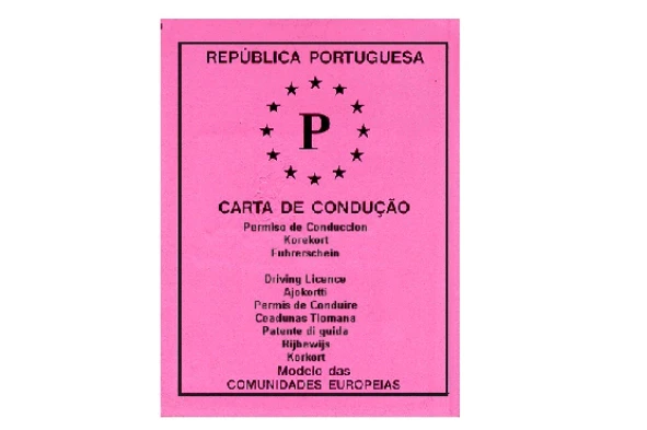 Um condutor habilitado com a carta de condução de automóveis ligeiros pode conduzir uma máquina industrial? — pergunta R11Q0034 do exame de código IMT