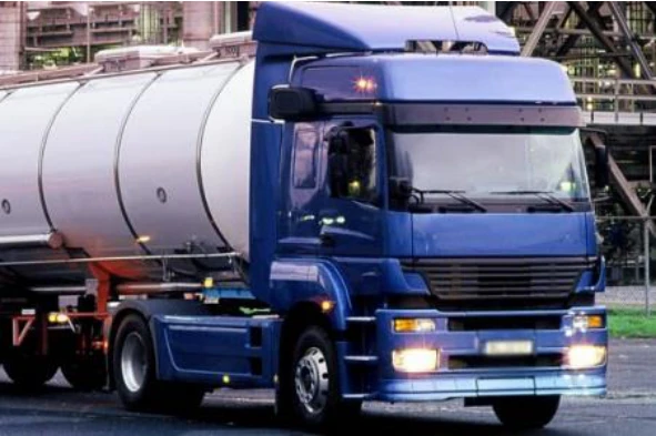 A absorção das ondas sonoras e a sua redução a níveis aceitáveis, de acordo com a legislação em vigor, acontece no: — pergunta R11Q0384 do exame de código IMT