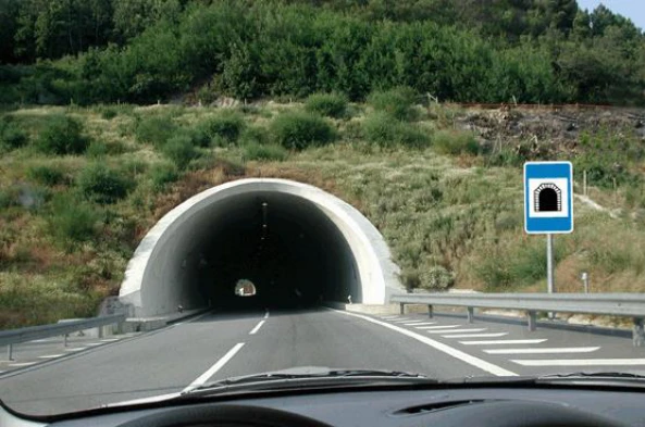 Dentro do túnel não posso: — pergunta R13Q0012 do exame de código IMT