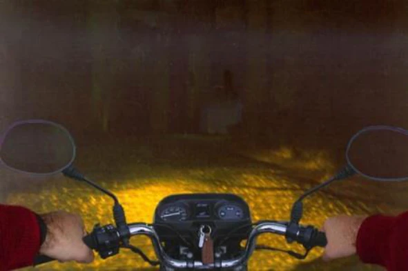 Na condução nocturna deve: — pergunta R13Q0152 do exame de código IMT