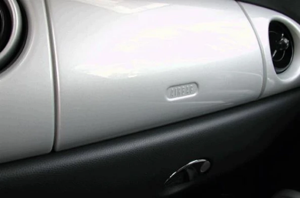 O airbag é um elemento de segurança: — pergunta R2Q0341 do exame de código IMT