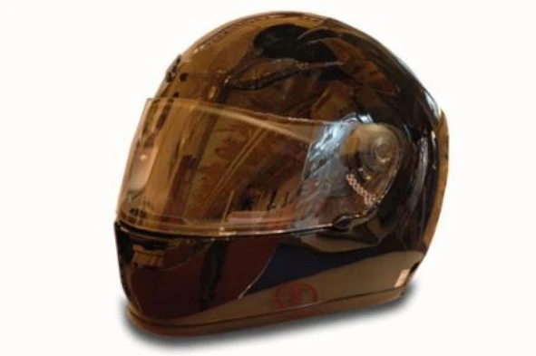 Se a viseira de um capacete ficar embaciada devo: — pergunta R3Q0055 do exame de código IMT
