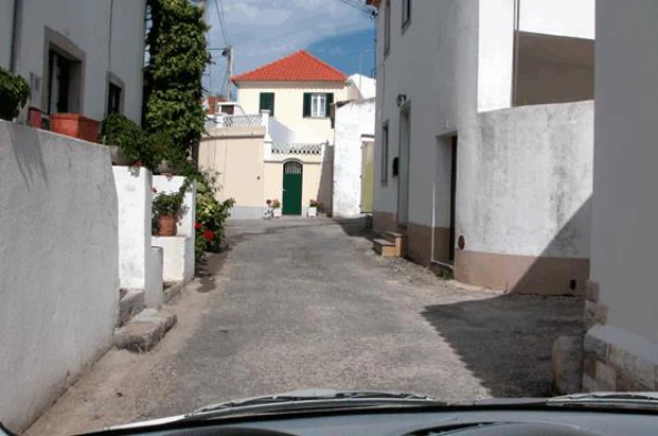 A velocidade neste local deve ser: — pergunta R4Q0391 do exame de código IMT