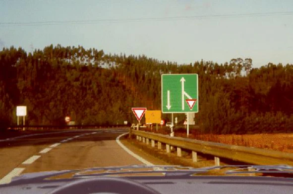 O sinal de afectação de vias adverte-me para: — pergunta R5Q0130 do exame de código IMT