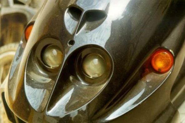 Os motociclistas devem circular sempre com as luzes acesas: — pergunta R6Q0167 do exame de código IMT