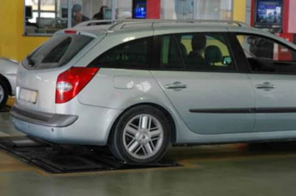 Ao automóvel que se apresente em inspecção periódica obrigatória sem livrete ou documento que legalmente o substitua: — pergunta R6Q0368 do exame de código IMT