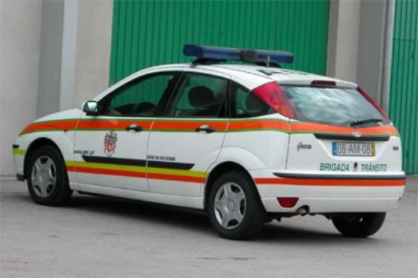 Se ficar inibido(a) de conduzir por dois anos, posso conduzir um motociclo durante o período da inibição? — pergunta R8Q0212 do exame de código IMT