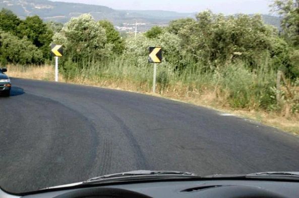 Posso estacionar neste local? — pergunta R9Q0285 do exame de código IMT
