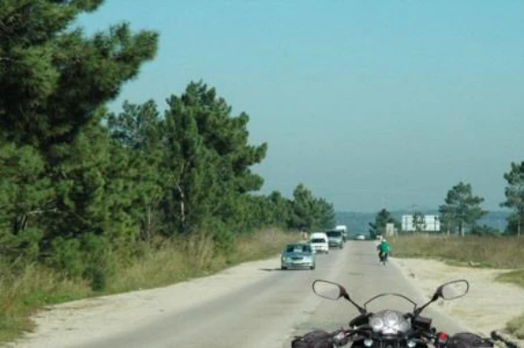 Em caso de acidente o capacete integral ou fechado protege mais o condutor de um motociclo. Concorda com esta afirmação? — pergunta R9Q0310 do exame de código IMT